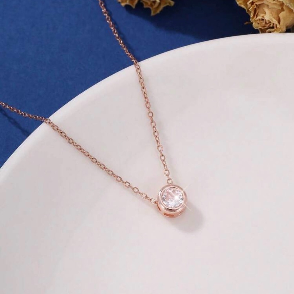 Elegant Rose Gold Necklace with Crystal Pendant